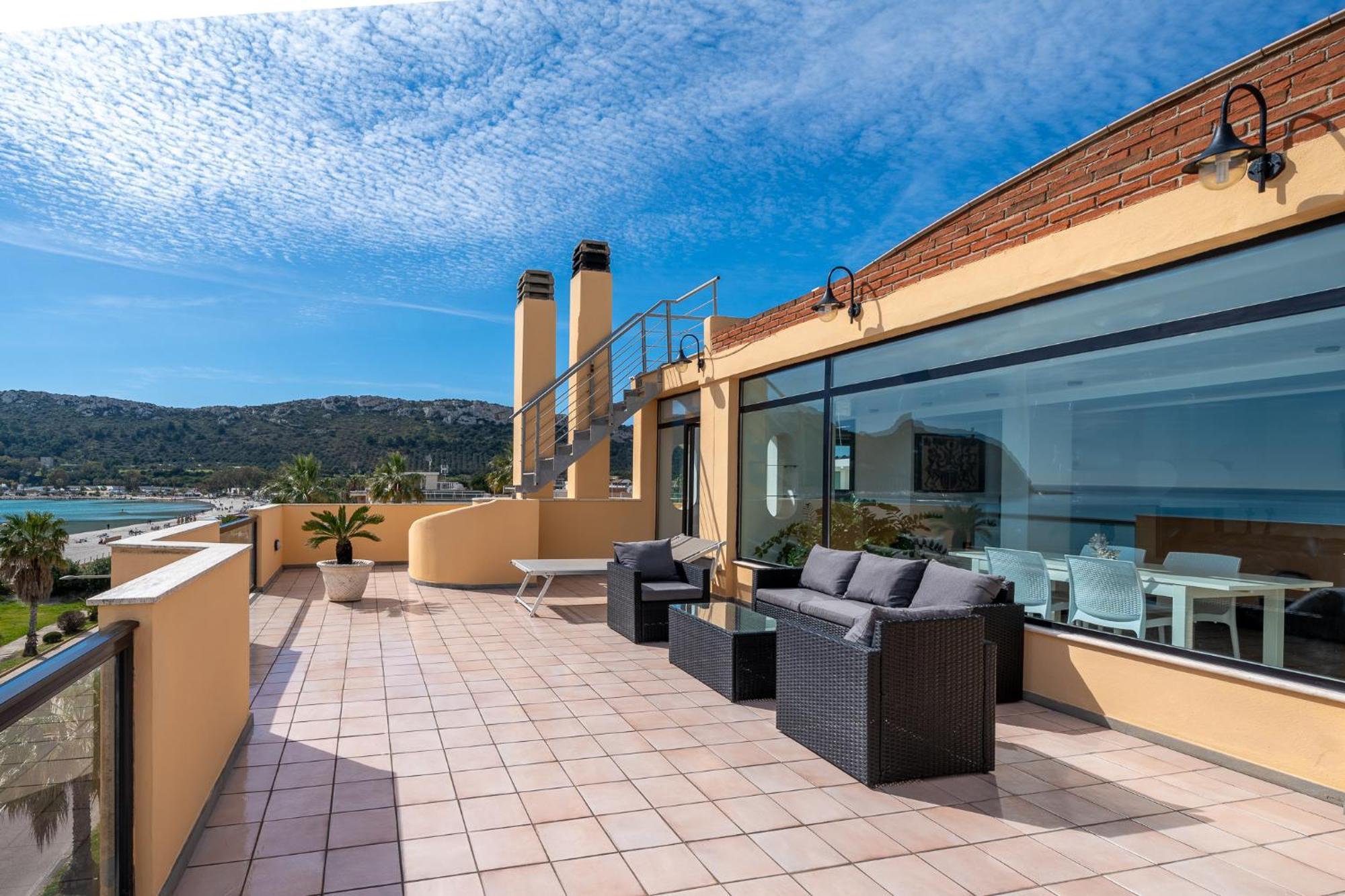 Apartment Attico Sul Poetto Cagliari